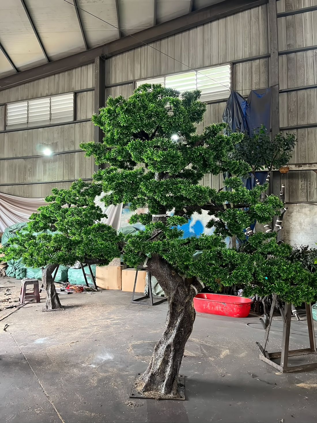 成对制作的造型松，同一项目配套出货